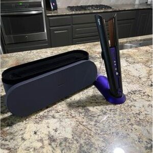 Dyson Corrale hair straightener